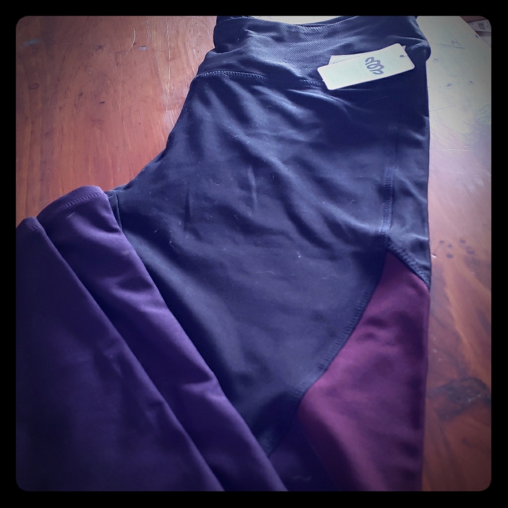 *NEW* Maurices InMotion yoga pants